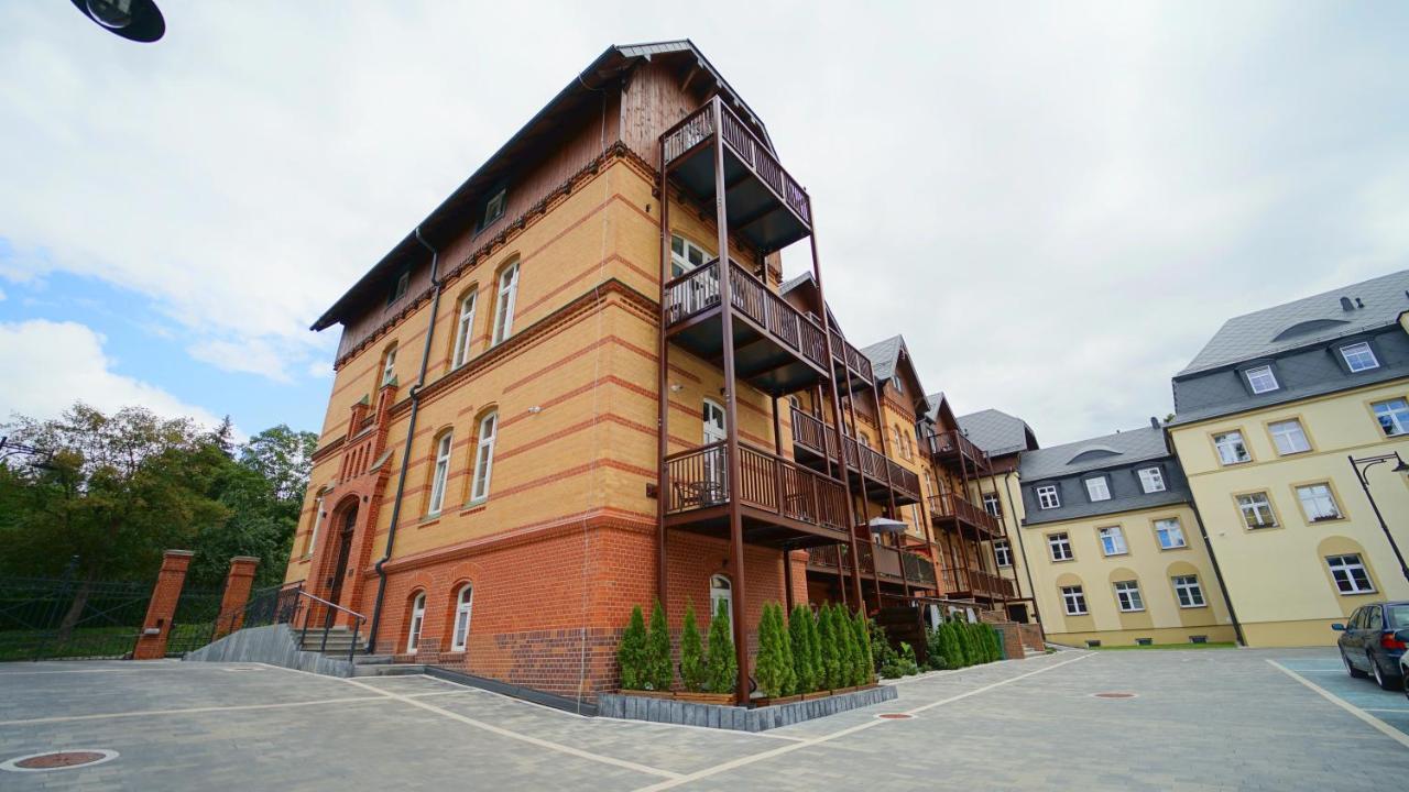 Apartamenty Everysky - Mickiewicza 30 يلينيا غورا المظهر الخارجي الصورة